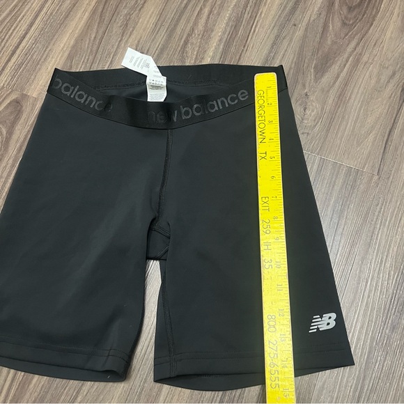 New Balance women sz S  Athletic Compression Shorts - Picture 6 of 7